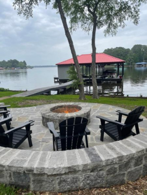 Lazy Days Lakehouse
